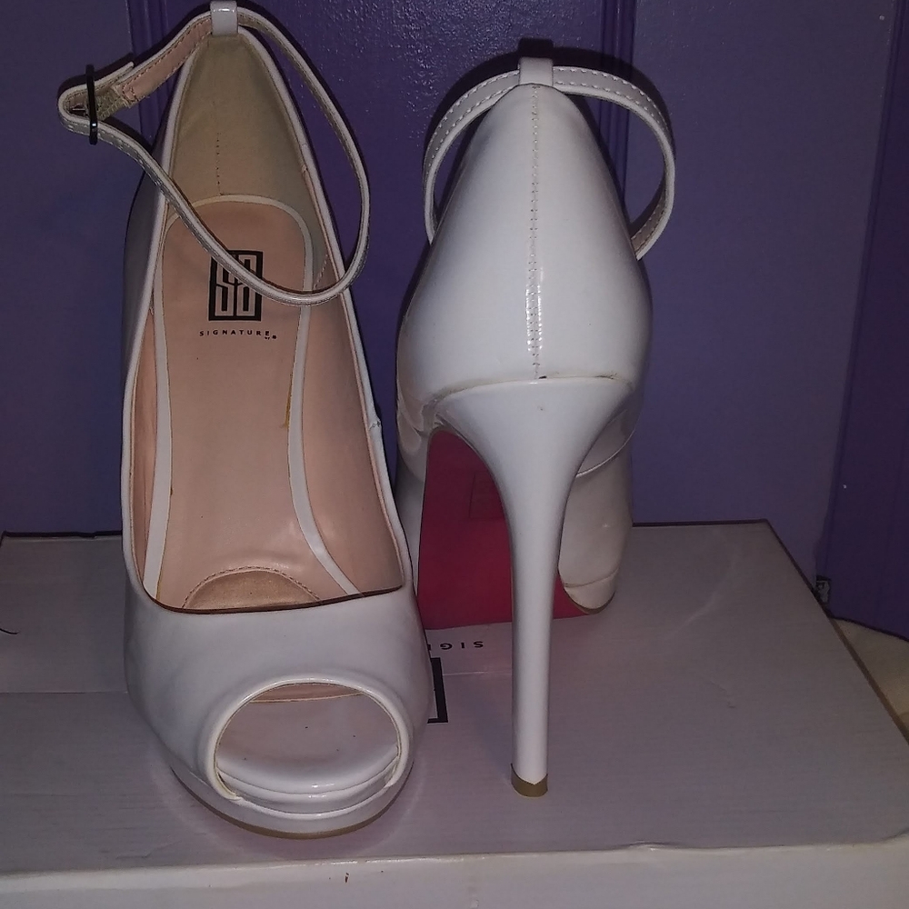 6" Signature White Patent Leather Peep Toe Heels